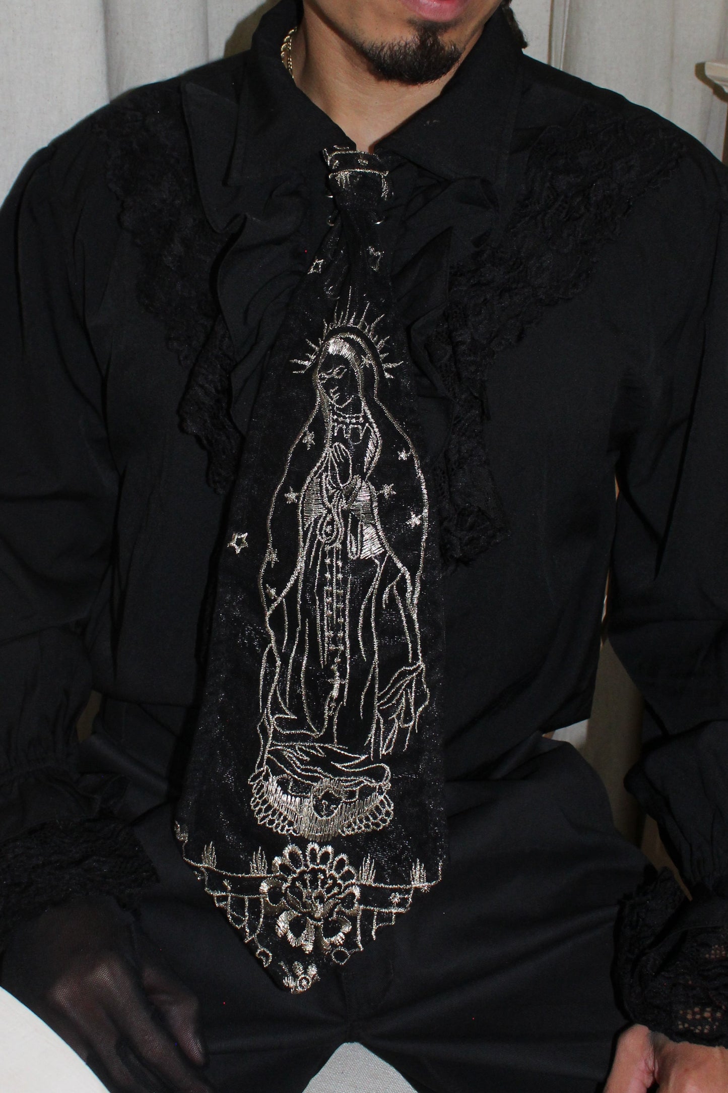 Guadalupe Tie Gold